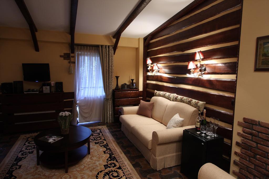 Park-Hotel Butenko Stable Protsev 외부 사진
