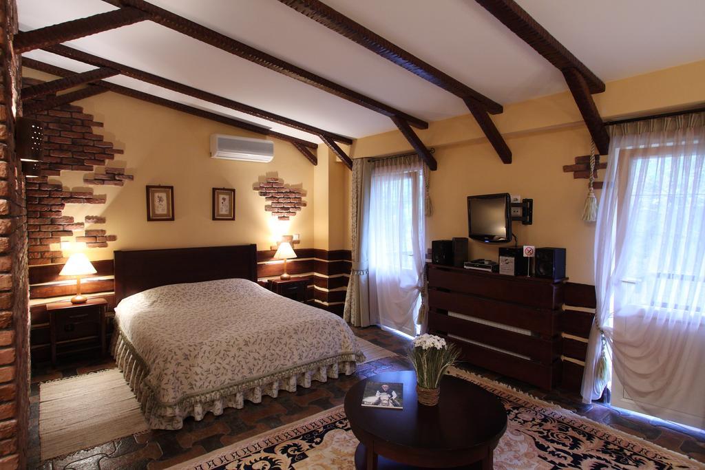 Park-Hotel Butenko Stable Protsev 외부 사진